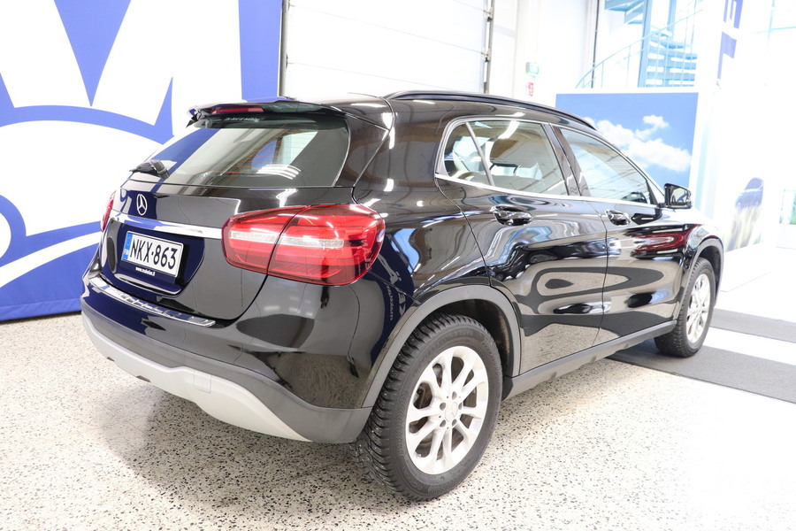 Mercedes-Benz GLA vaihtoauto