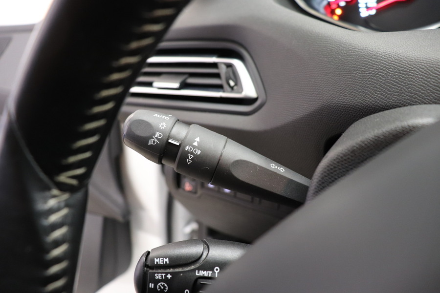 Peugeot 308 vaihtoauto