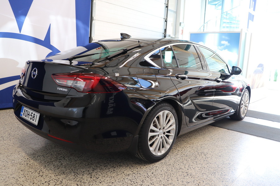 Opel Insignia vaihtoauto
