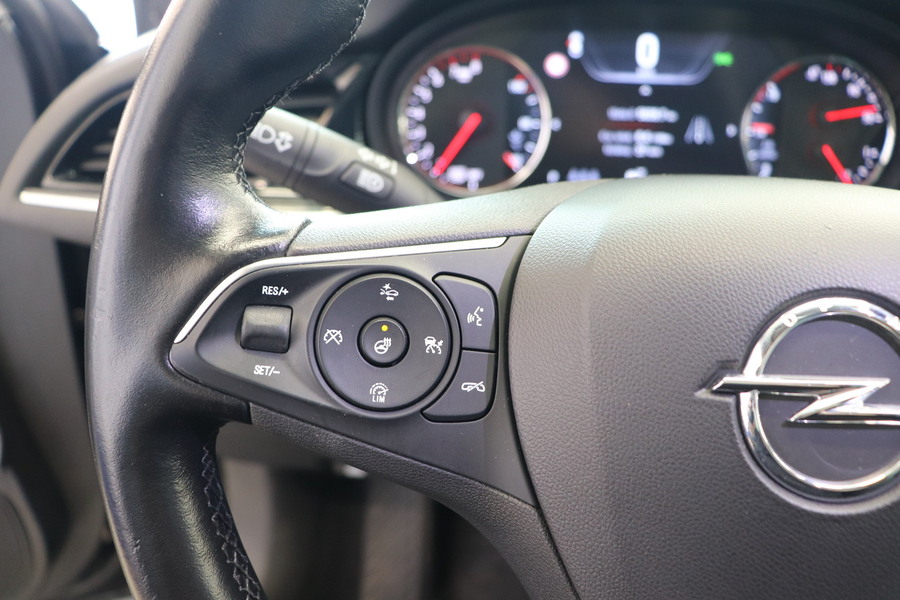 Opel Insignia vaihtoauto