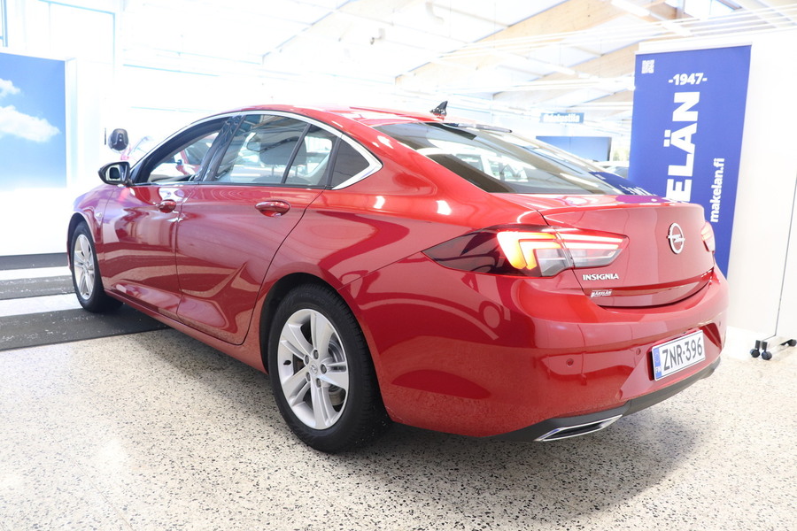 Opel Insignia vaihtoauto