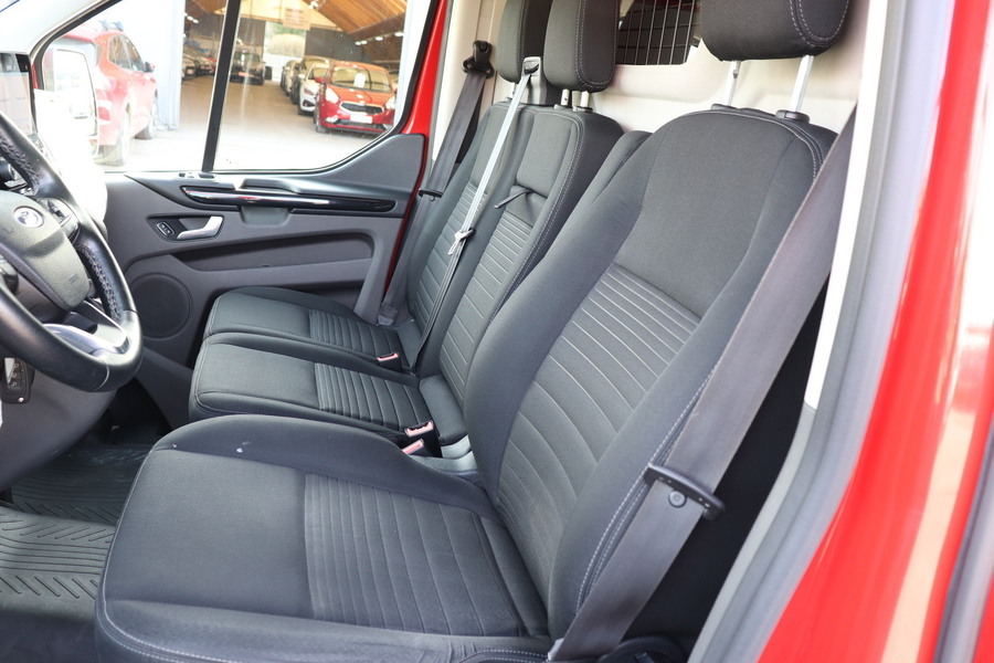 Ford Transit Custom vaihtoauto