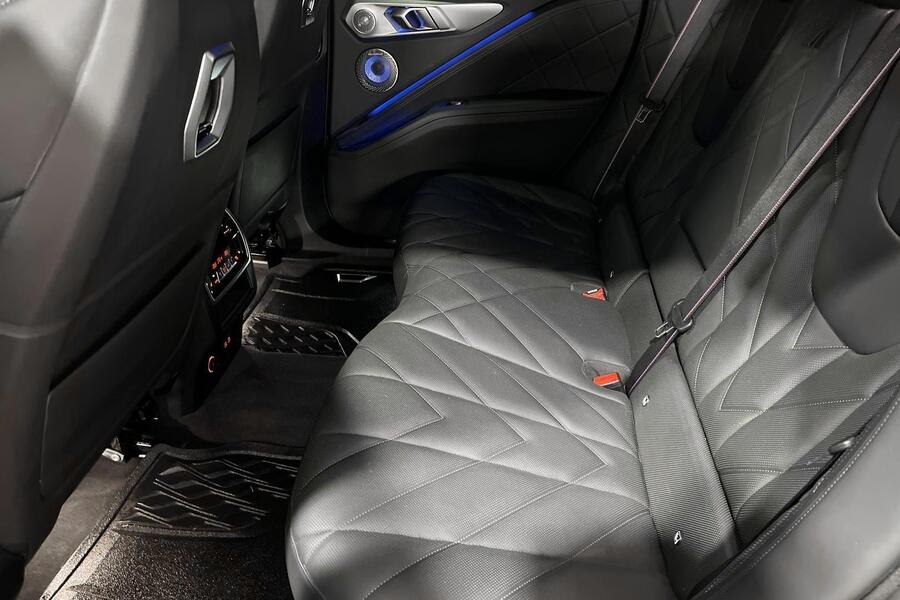 BMW XM vaihtoauto