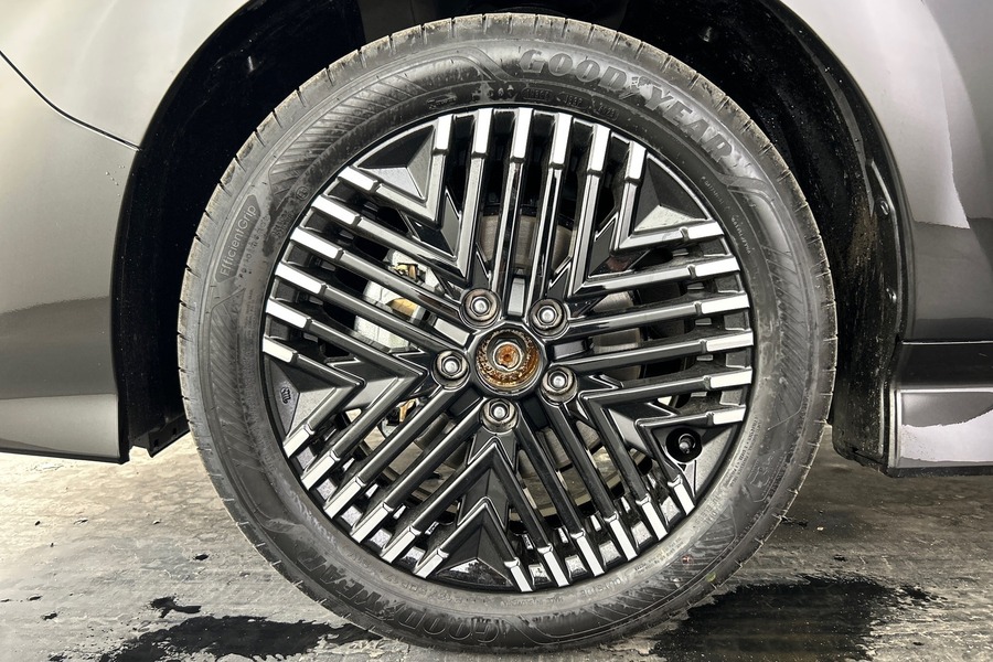 Nissan Leaf vaihtoauto