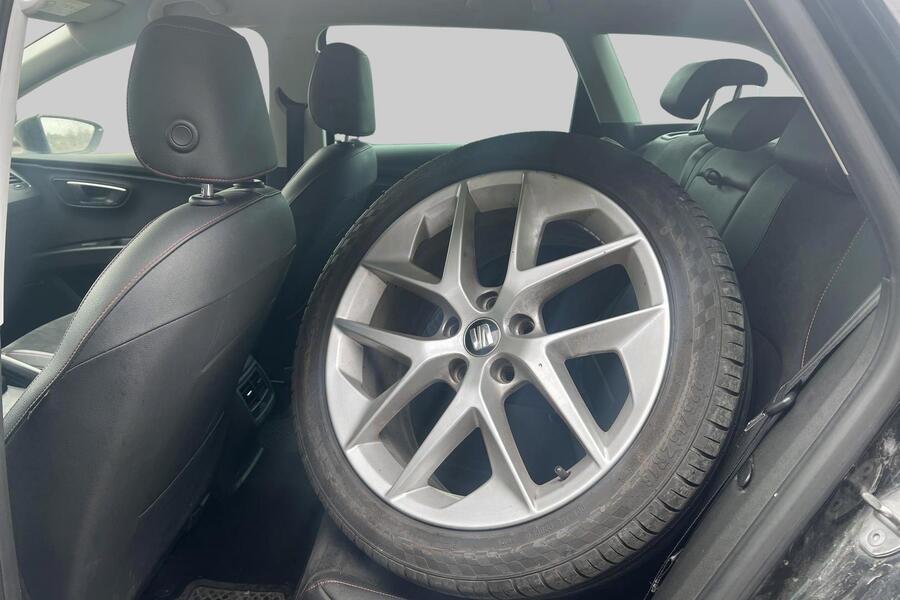 SEAT Leon ST vaihtoauto