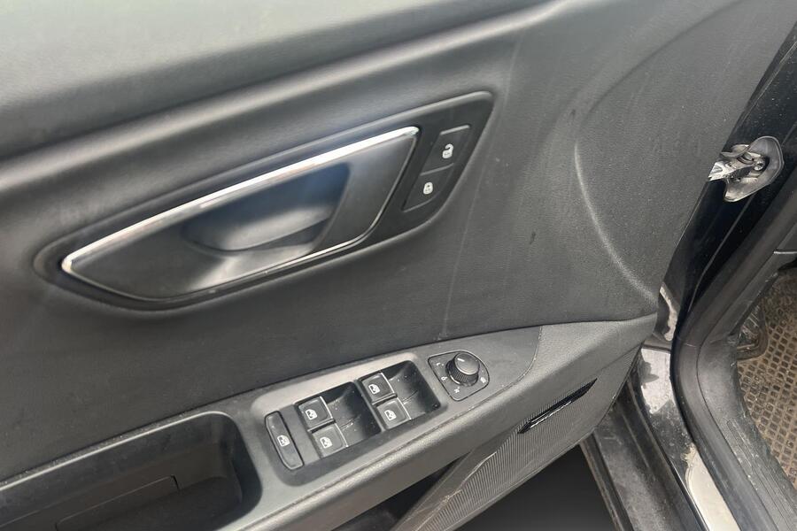 SEAT Leon ST vaihtoauto