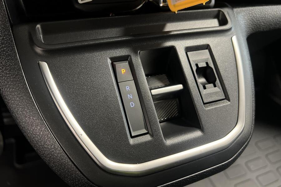 Opel Vivaro vaihtoauto