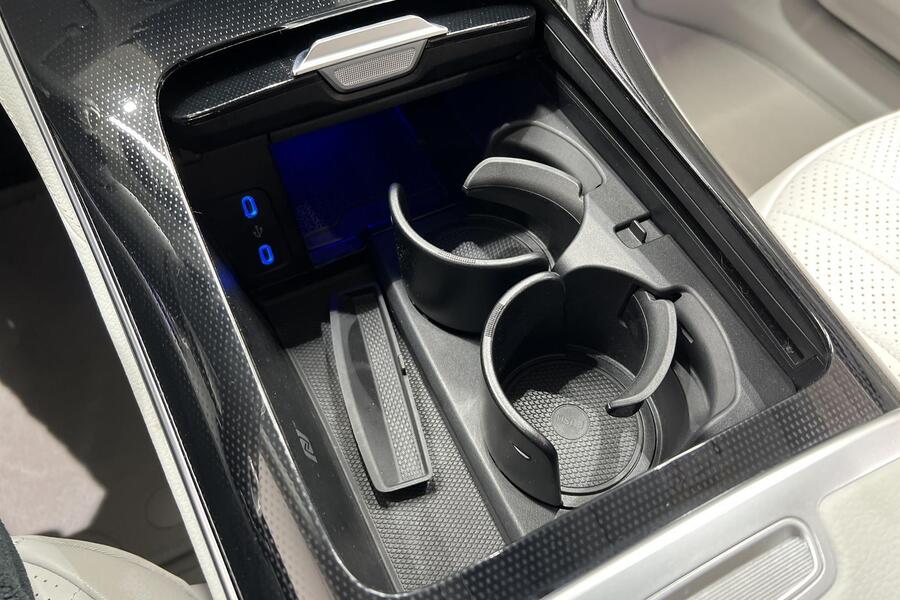 Mercedes-Benz EQE vaihtoauto