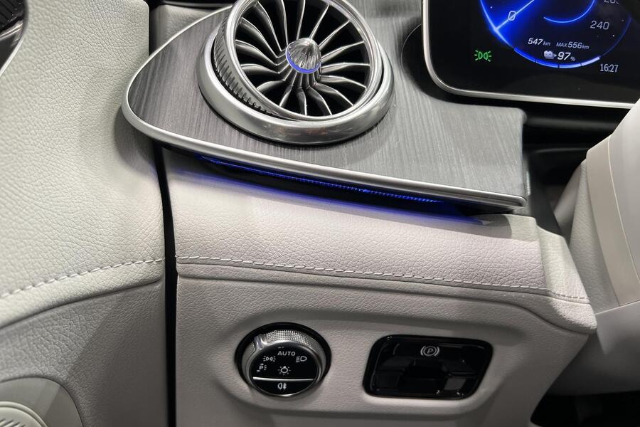 Mercedes-Benz EQE vaihtoauto