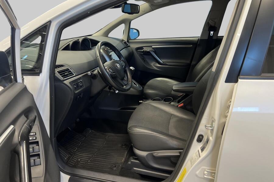 Toyota Verso vaihtoauto