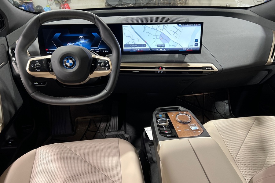 BMW iX vaihtoauto