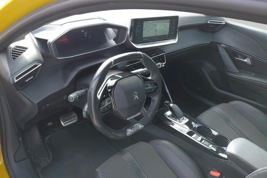 Peugeot e-208 vaihtoauto