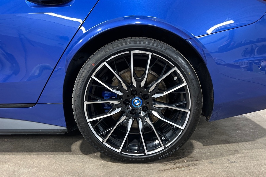 BMW i4 vaihtoauto