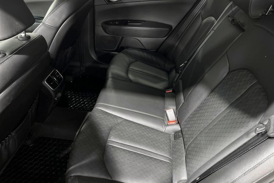 Kia Optima vaihtoauto