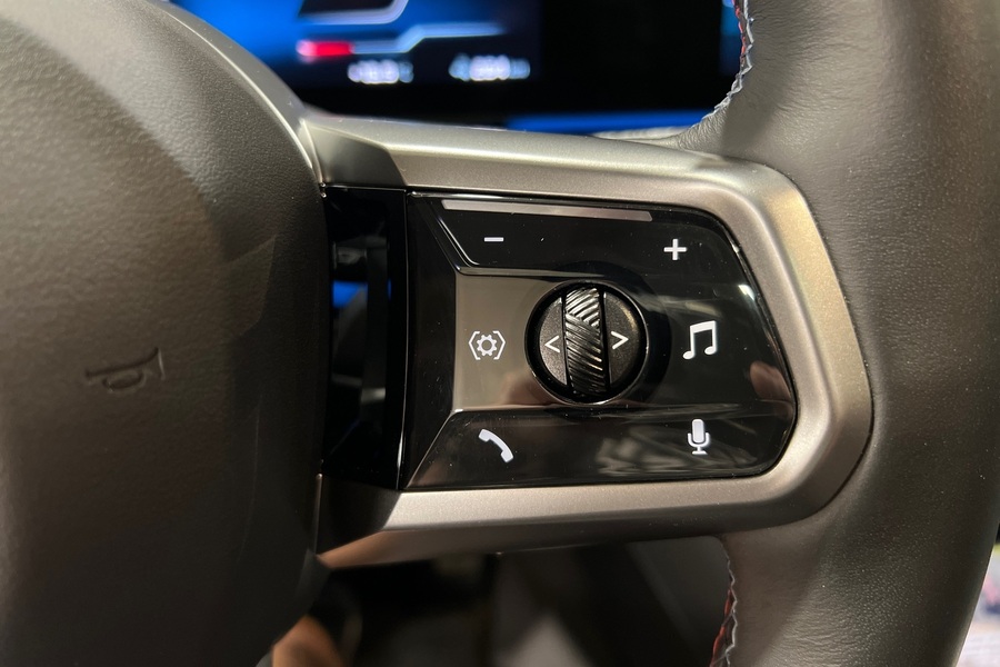 BMW i5 M60 vaihtoauto