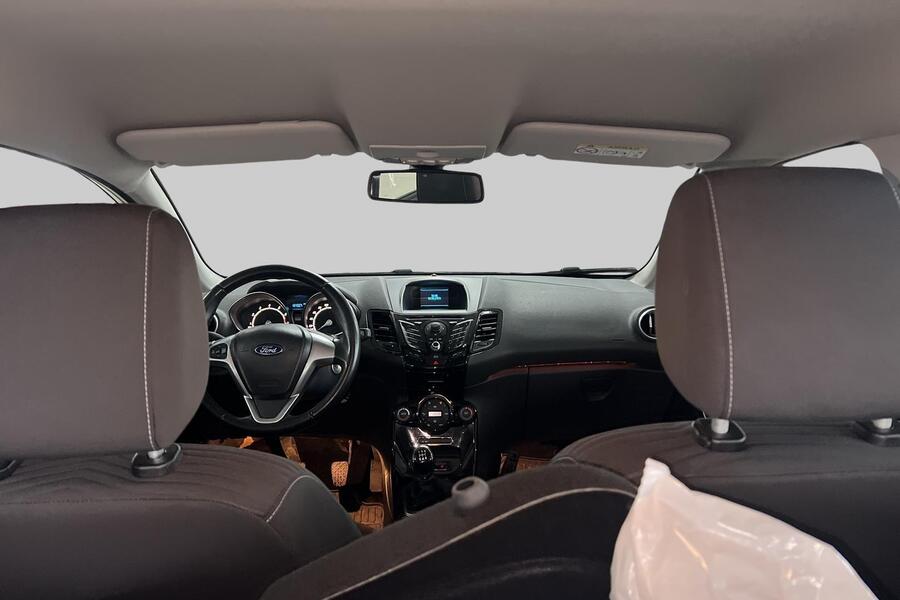 Ford Fiesta vaihtoauto