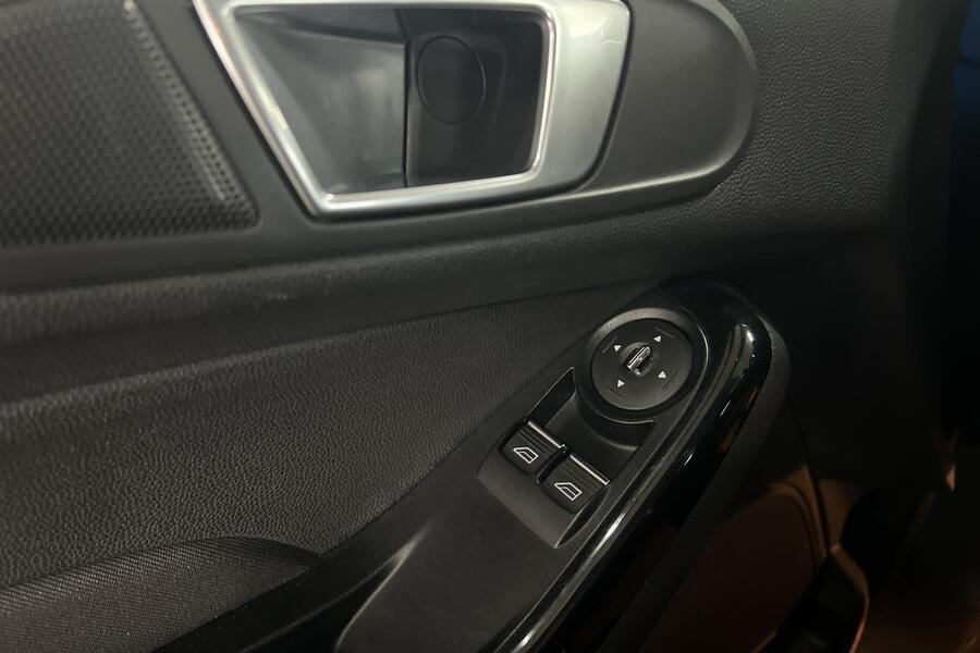 Ford Fiesta vaihtoauto