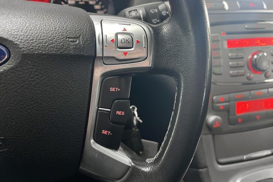 Ford S-MAX vaihtoauto