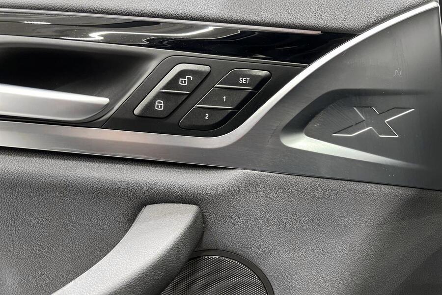 BMW iX3 vaihtoauto
