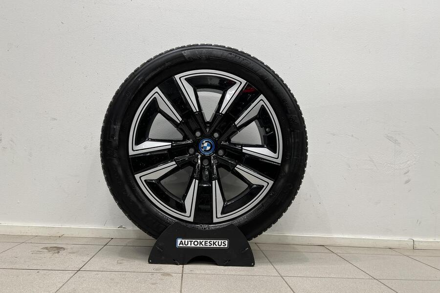 BMW iX3 vaihtoauto