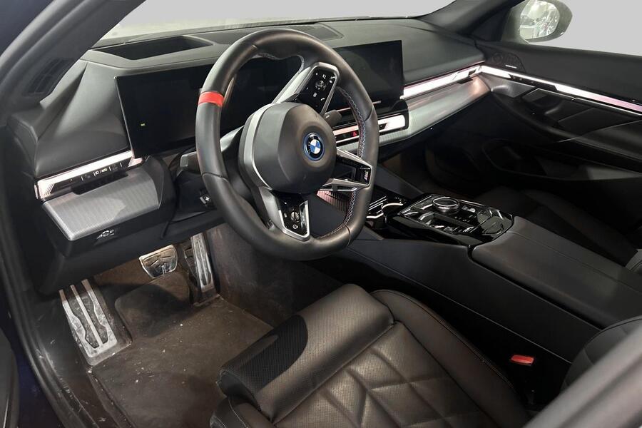BMW i5 M60 vaihtoauto