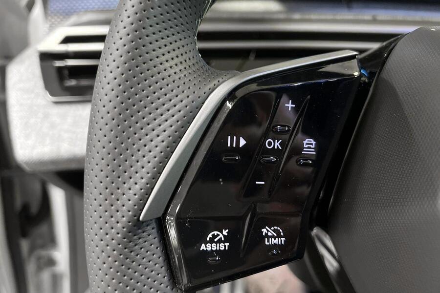 Peugeot E-3008 vaihtoauto