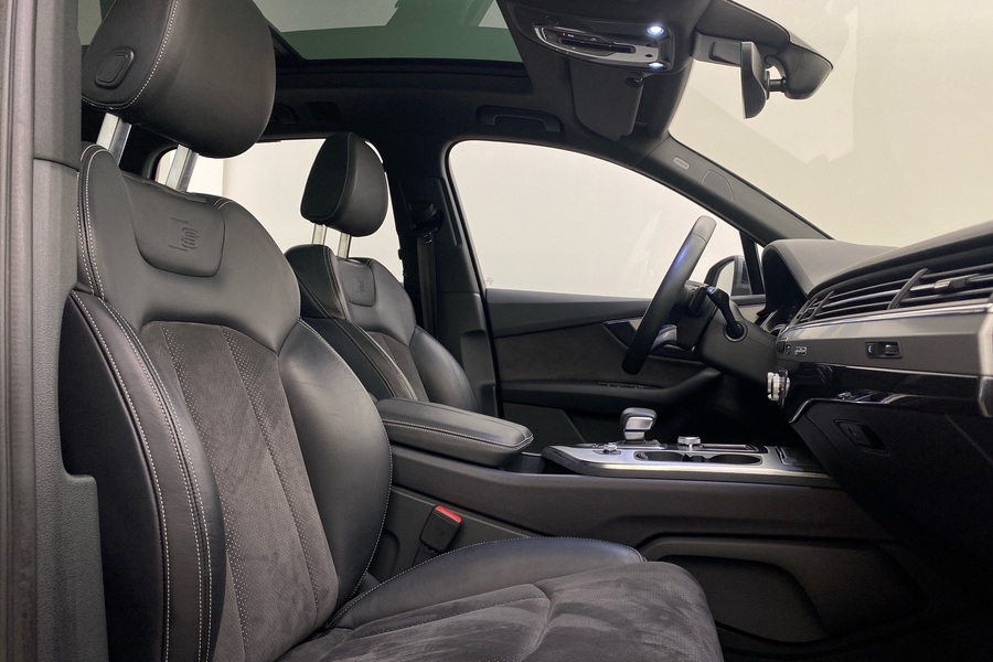 Audi Q7 vaihtoauto
