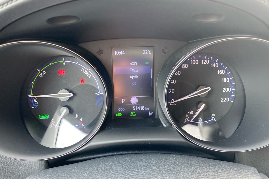 Toyota C-HR vaihtoauto