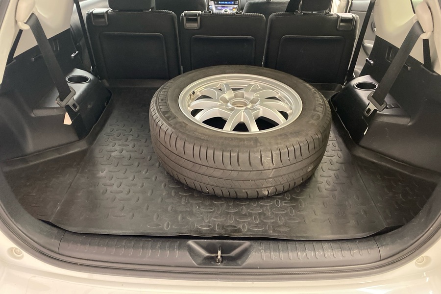 Toyota Prius+ vaihtoauto