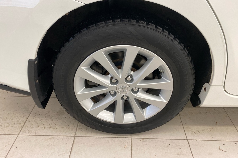 Toyota Prius+ vaihtoauto