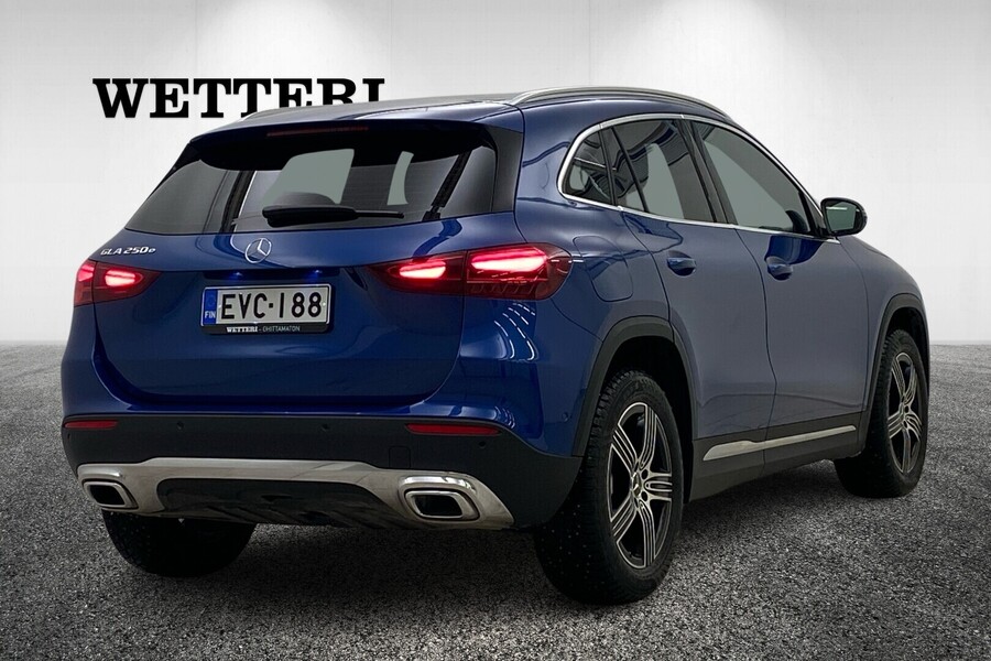 Mercedes-Benz GLA vaihtoauto