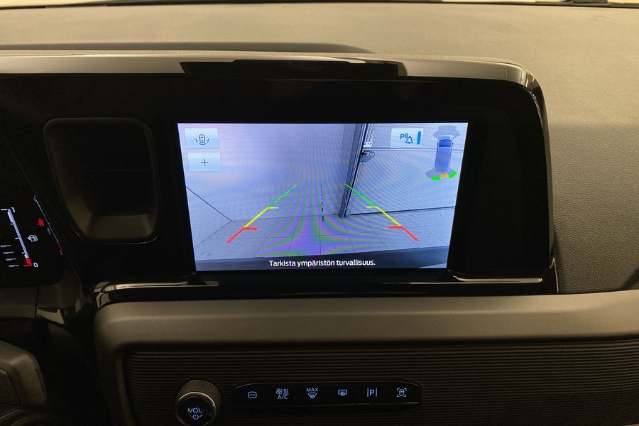 Ford Transit Courier vaihtoauto