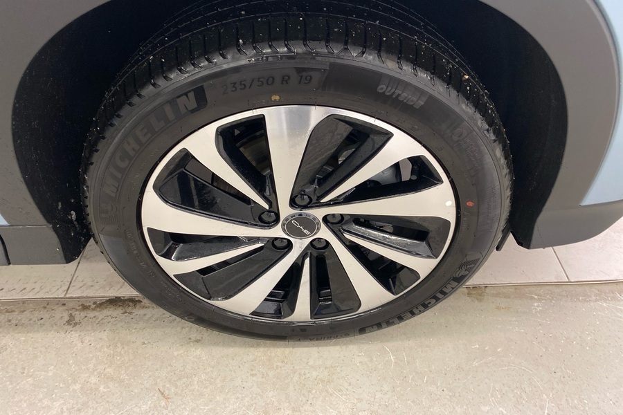 BYD Seal U DM-i vaihtoauto