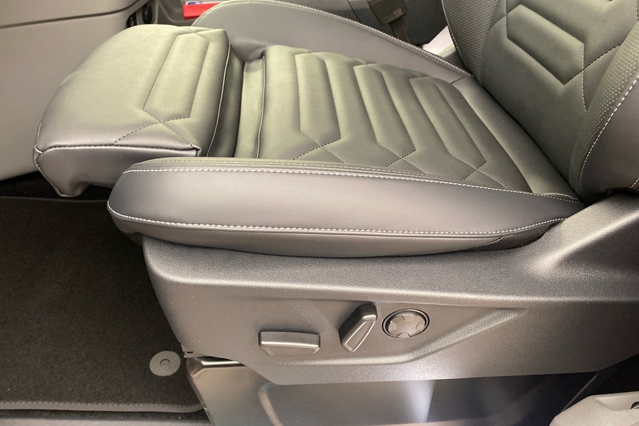 Ford Tourneo Custom vaihtoauto