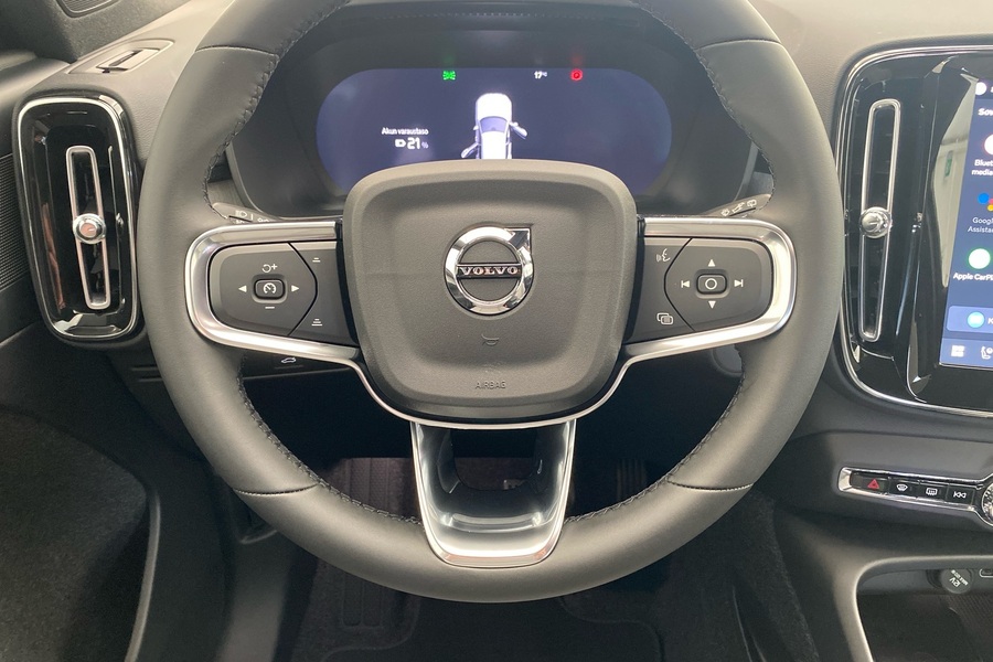 Volvo EX40 vaihtoauto