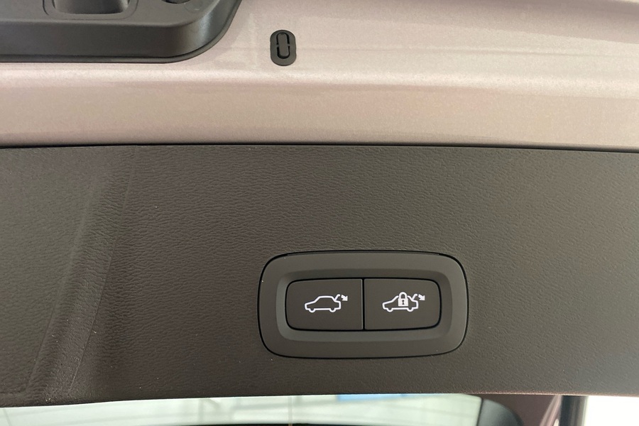 Volvo EX40 vaihtoauto