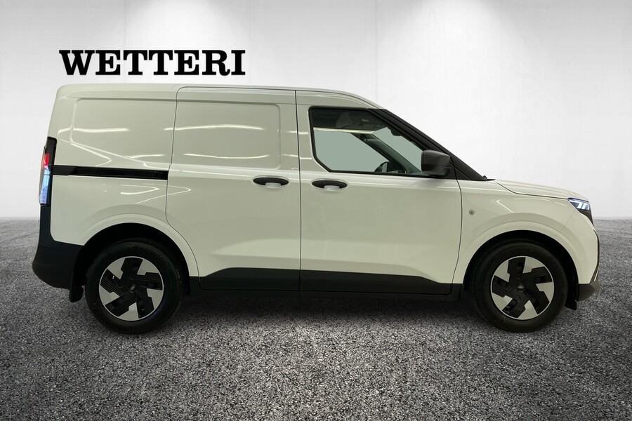 Ford Transit Courier vaihtoauto