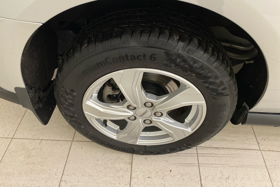 Ford Transit Connect vaihtoauto