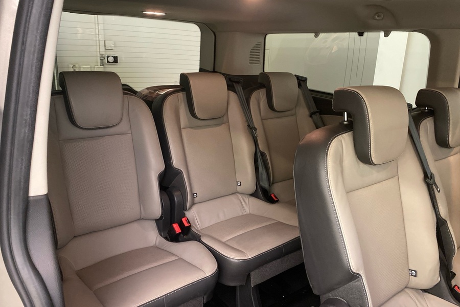 Ford Tourneo Custom vaihtoauto