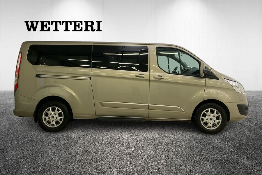 Ford Tourneo Custom vaihtoauto