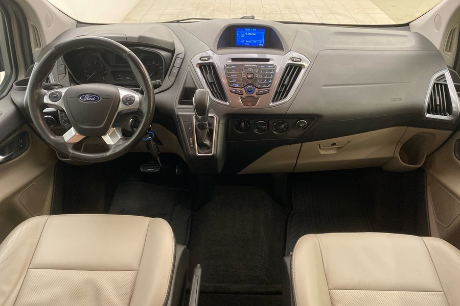 Ford Tourneo Custom vaihtoauto