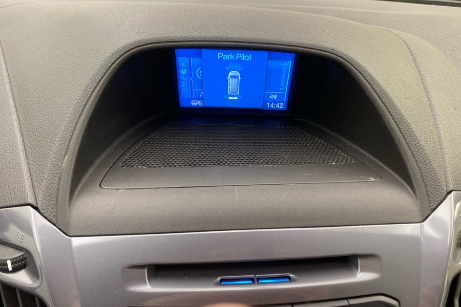 Ford Tourneo Custom vaihtoauto