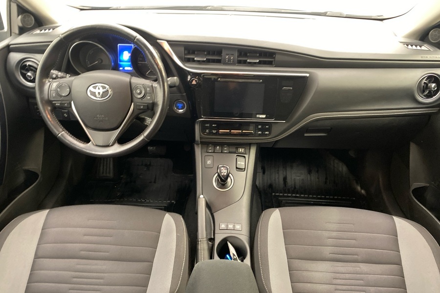 Toyota Auris vaihtoauto