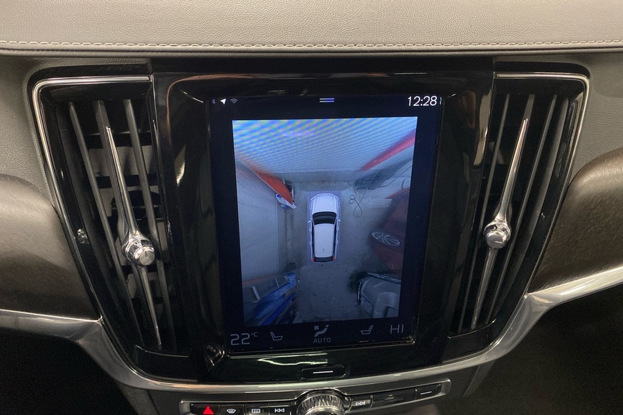 Volvo V90 Cross Country vaihtoauto