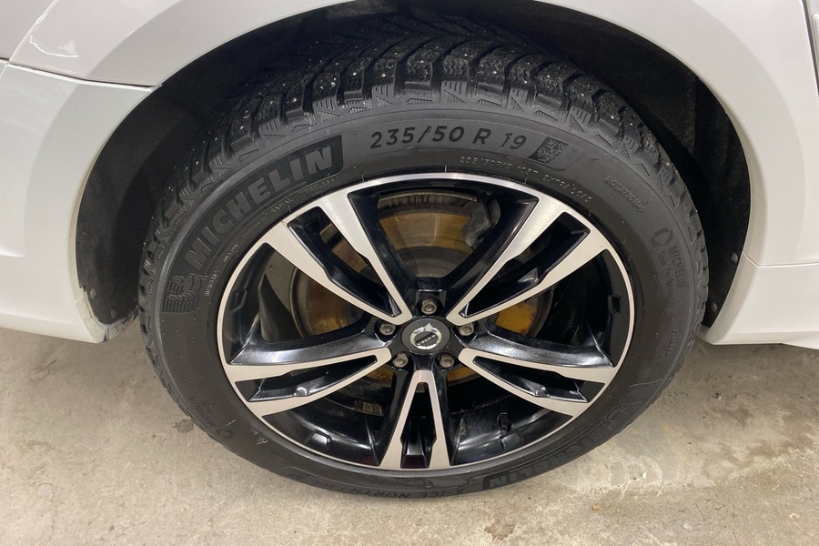 Volvo V90 Cross Country vaihtoauto