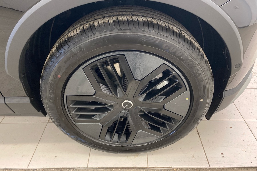 Volvo EX30 Cross Country vaihtoauto