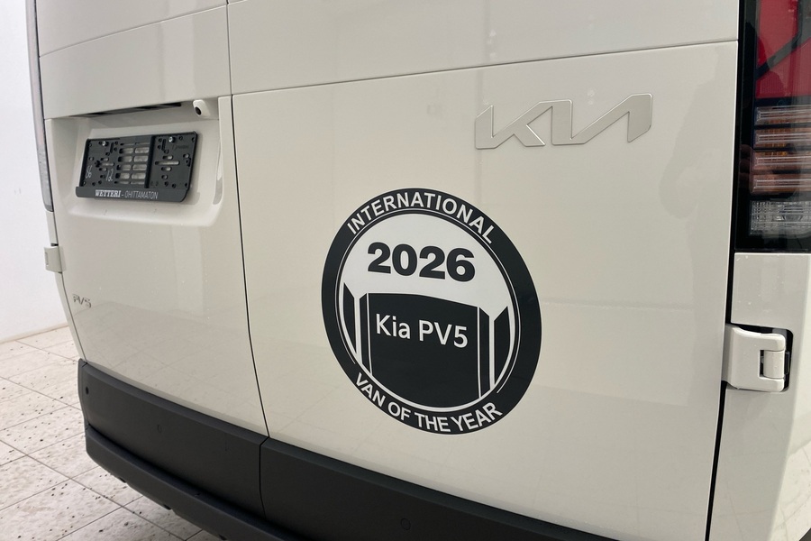 Kia PV5 Cargo vaihtoauto