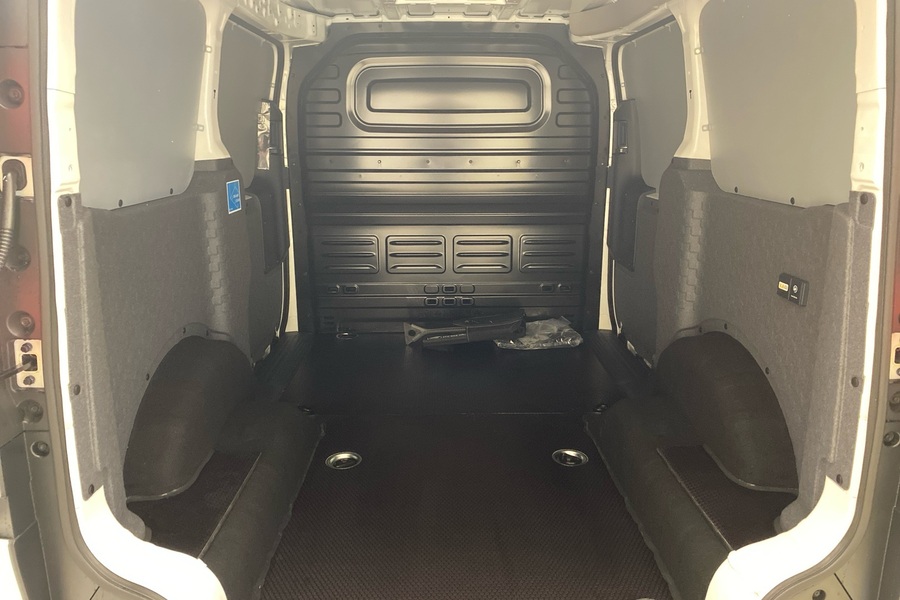 Kia PV5 Cargo vaihtoauto