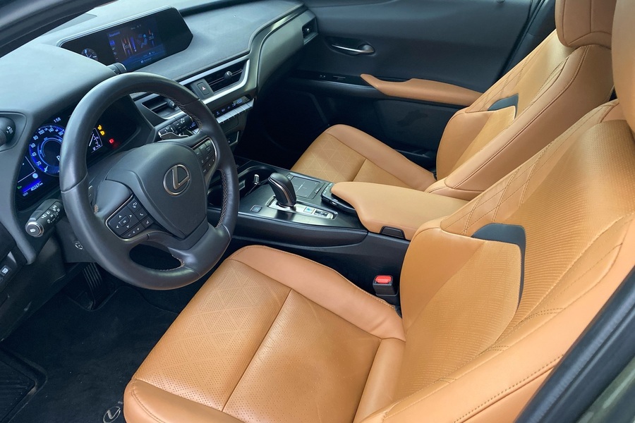 Lexus UX vaihtoauto