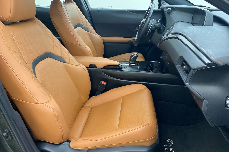 Lexus UX vaihtoauto